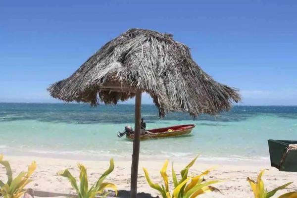 Mana Lagoon Backpackers Mana Island Exterior foto